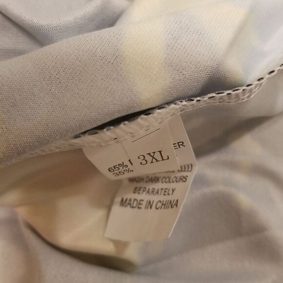 3pc Printed  Pants suit size 3XLarge - Picture 6 of 6
